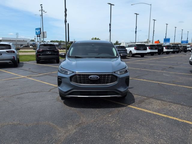 Certified 2025 Ford Escape Active w/ Tech Pack #1 FWD image 2