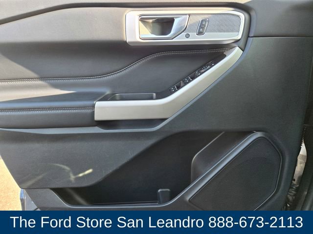 Certified 2024 Ford Explorer Limited image 31