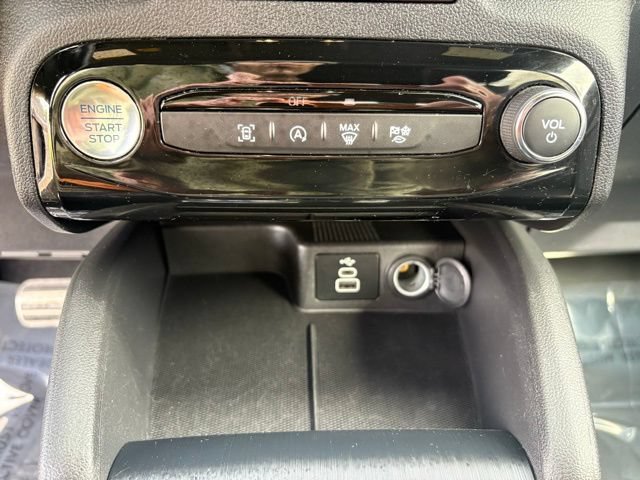 Certified 2024 Ford Escape ST-Line w/ Tech Pack #1 AWD/4WD image 16