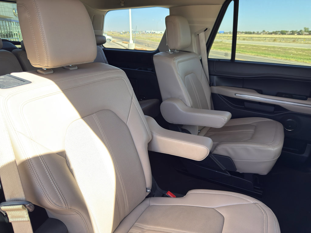 Certified 2023 Ford Expedition Limited image 15