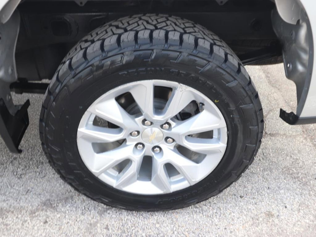 Used 2022 Chevrolet Silverado 1500 Custom image 22