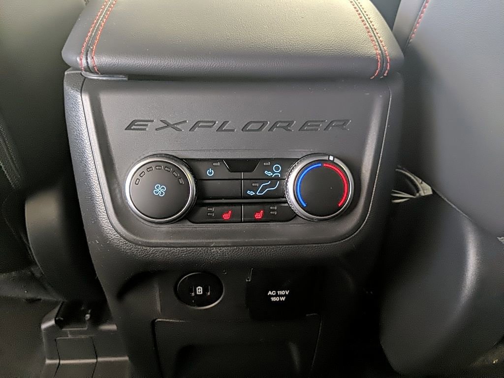 Certified 2025 Ford Explorer ST-Line w/ Premium Package image 15