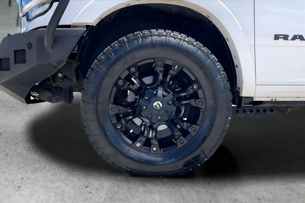 Used 2022 RAM 2500 Laramie w/ Night Edition AWD/4WD image 36