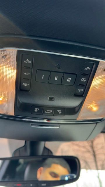 Used 2020 Jeep Grand Cherokee Trailhawk w/ Trailhawk Luxury Group image 15