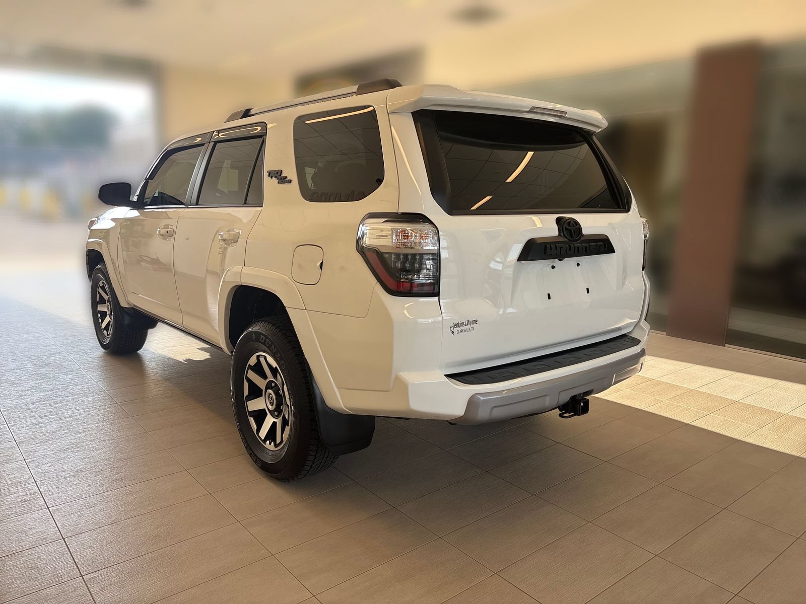 Used 2018 Toyota 4Runner TRD Off-Road Premium AWD/4WD image 3