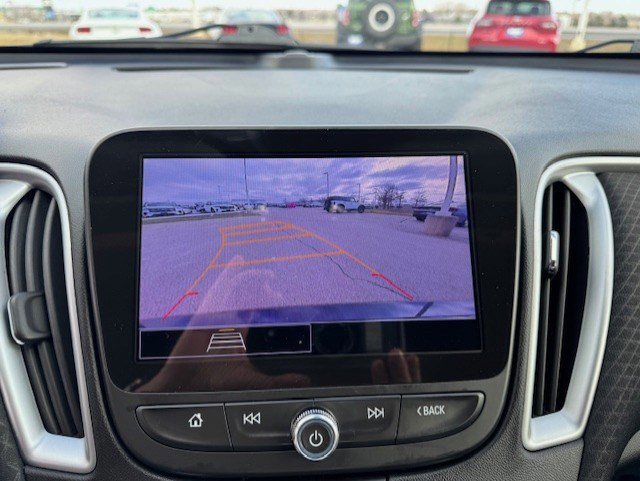 Used 2023 Chevrolet Malibu LT image 19