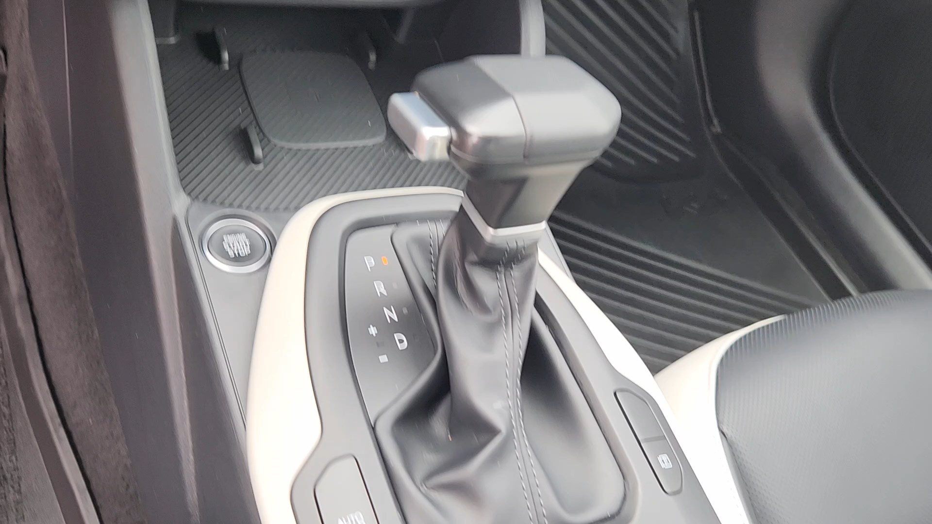 Used 2025 Kia K4 GT-Line w/ GT-Line Premium Package FWD image 39