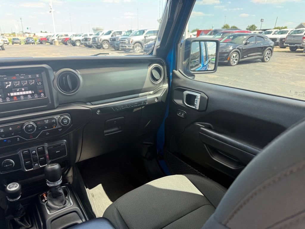 Used 2023 Jeep Wrangler Unlimited w/ Cold Weather Group AWD/4WD image 49