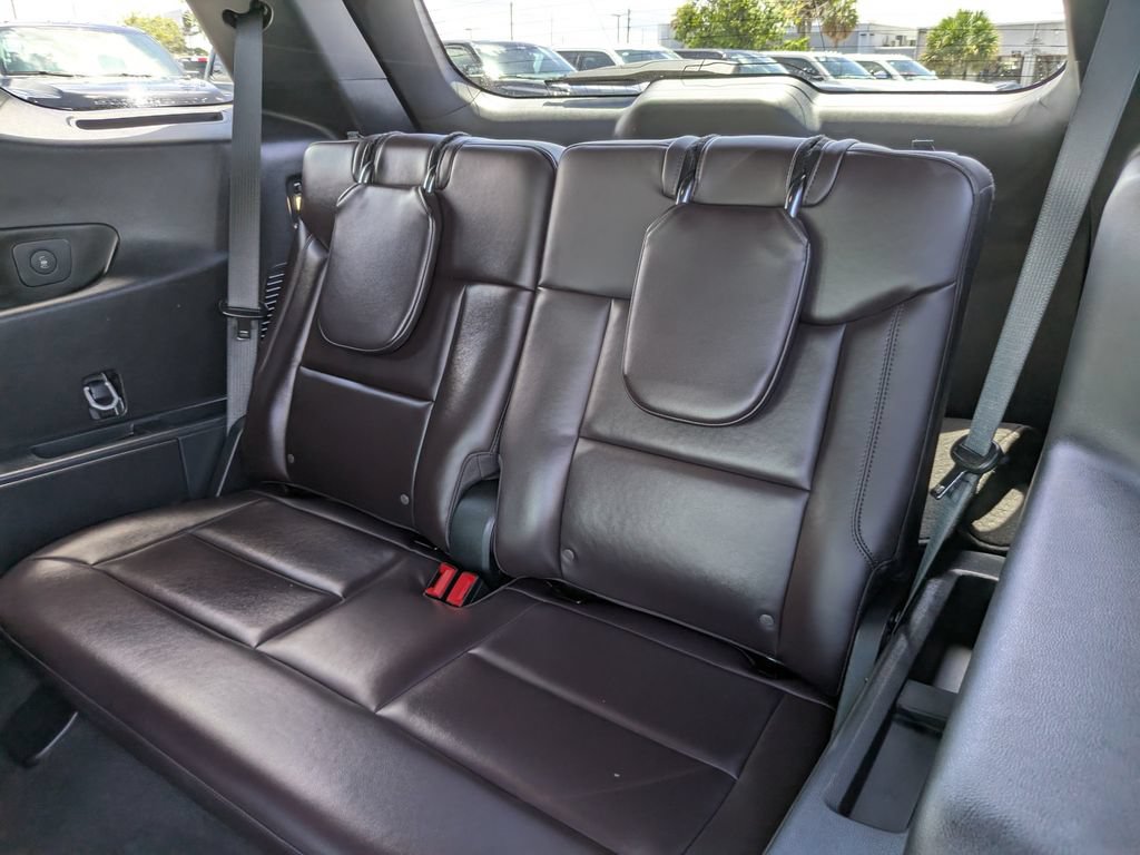 Certified 2026 Ford Explorer Platinum RWD image 18