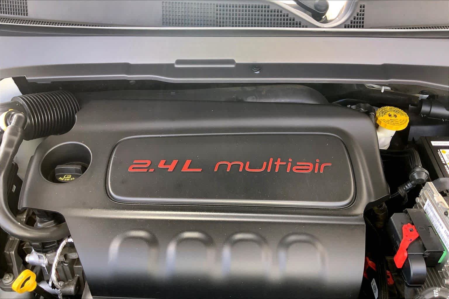 Used 2022 Jeep Compass Latitude FWD image 32