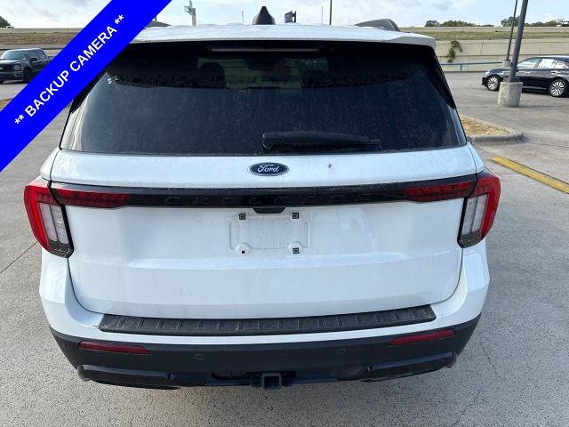 Certified 2025 Ford Explorer ST-Line w/ Premium Package RWD image 9