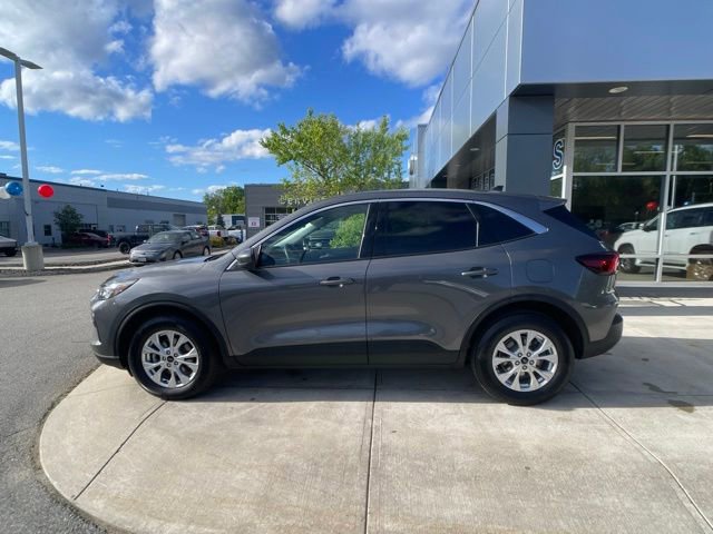 Certified 2023 Ford Escape Active w/ Tech Pack #2 AWD/4WD image 5