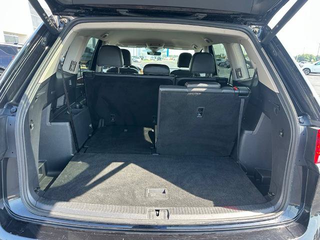 Used 2025 Volkswagen Atlas SE FWD image 21
