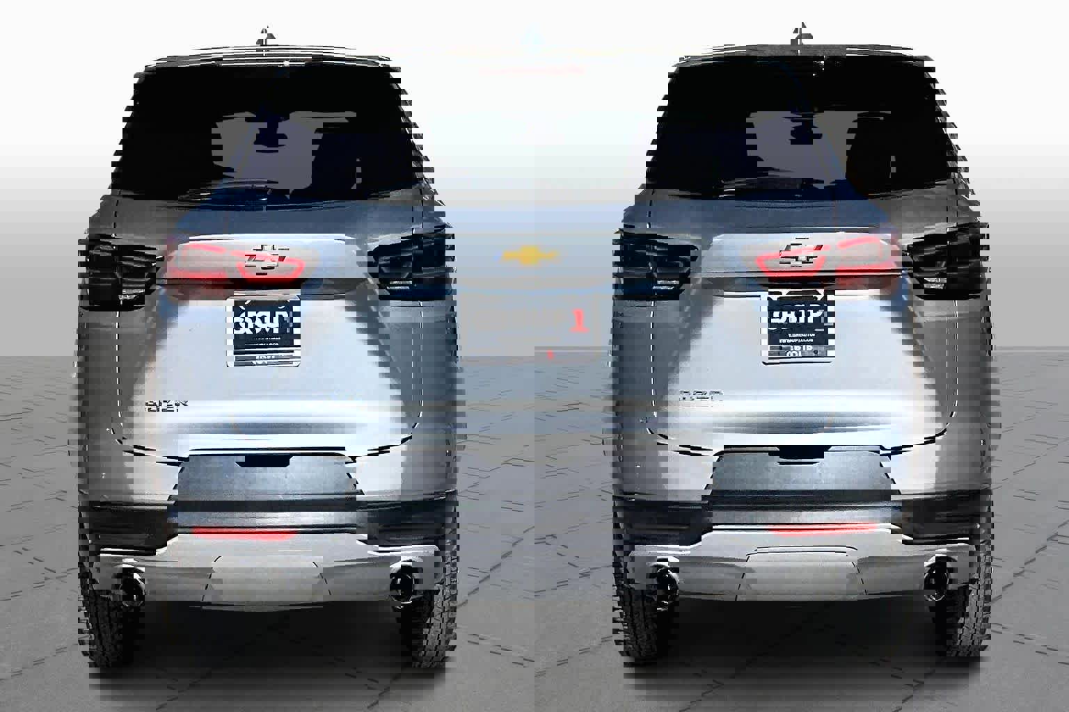 Used 2025 Chevrolet Blazer LT image 3