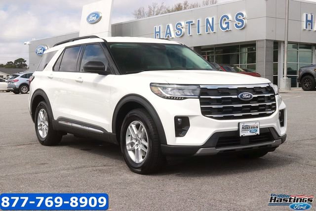 Certified 2025 Ford Explorer Active w/ Active Comfort Package image 1