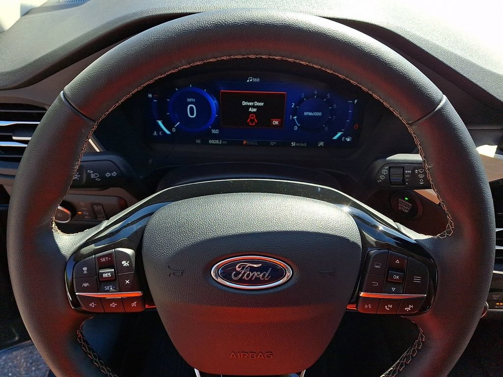 Certified 2022 Ford Escape Titanium w/ Titanium Elite Package AWD/4WD image 20