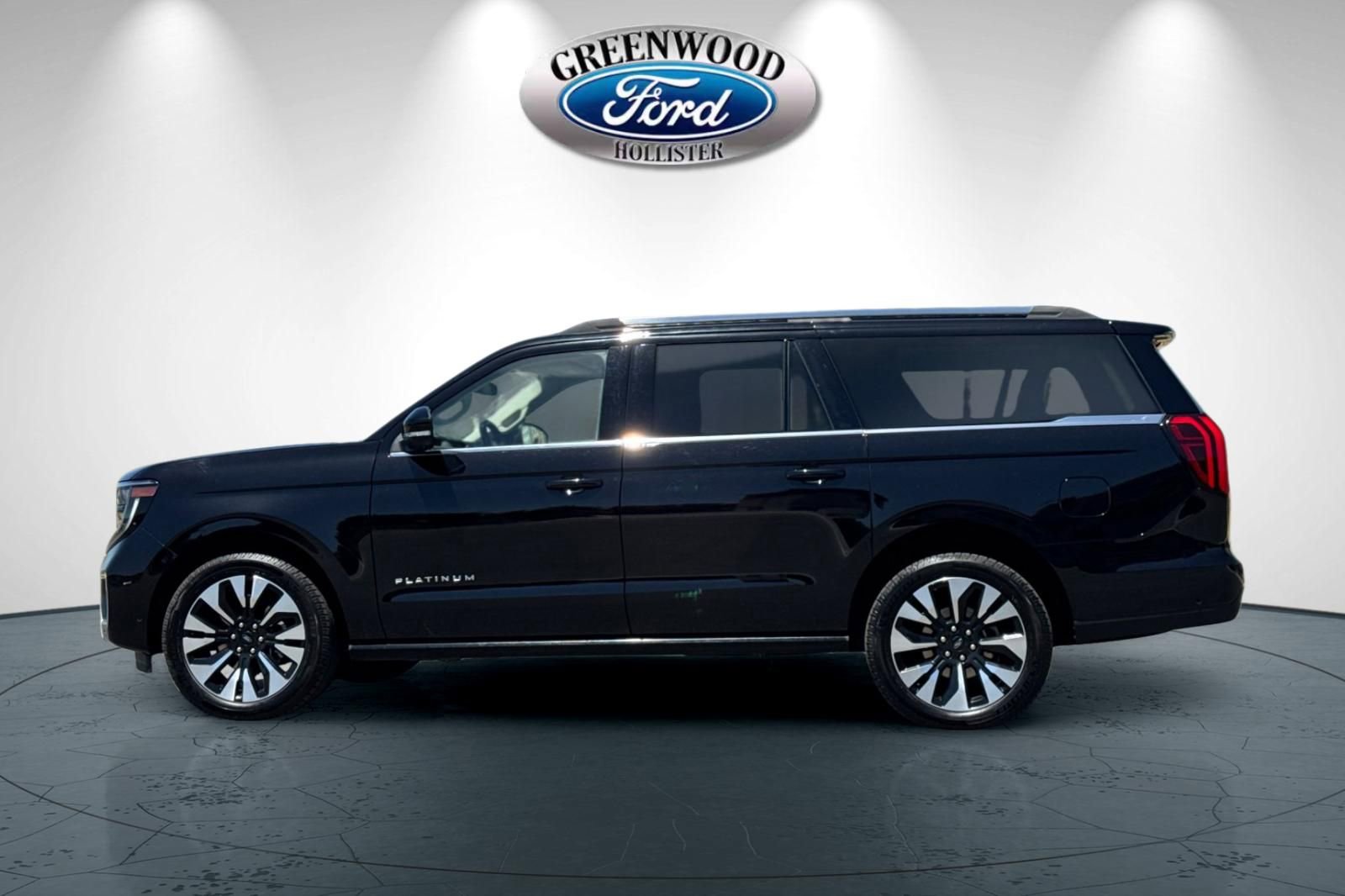Certified 2025 Ford Expedition Max Platinum w/ Driver's Package AWD/4WD image 7