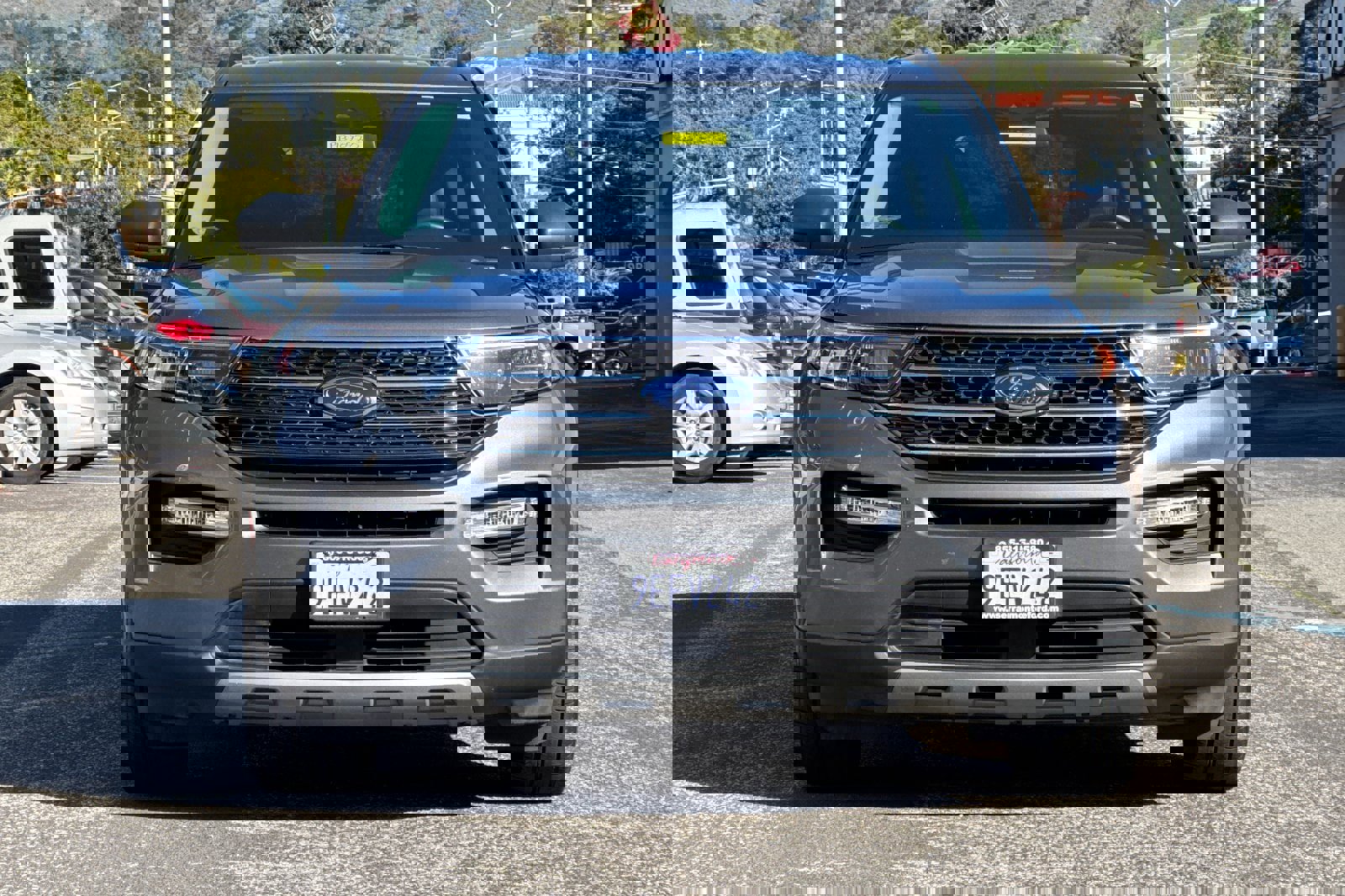 Certified 2022 Ford Explorer XLT w/ Equipment Group 202A image 10