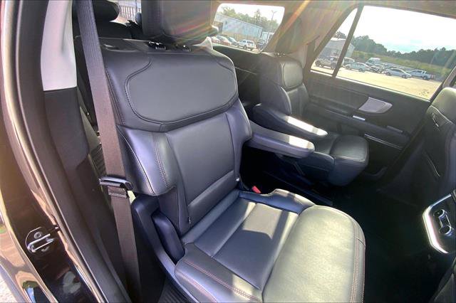 Certified 2025 Ford Expedition Active AWD/4WD image 27