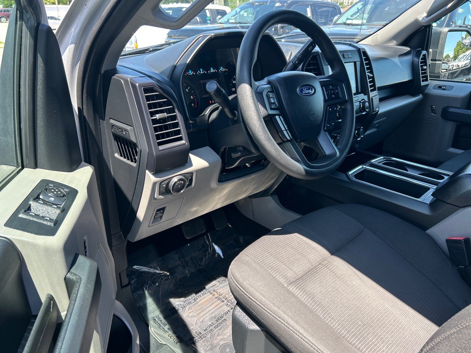 Certified 2019 Ford F150 XL w/ Equipment Group 101A Mid AWD/4WD image 7