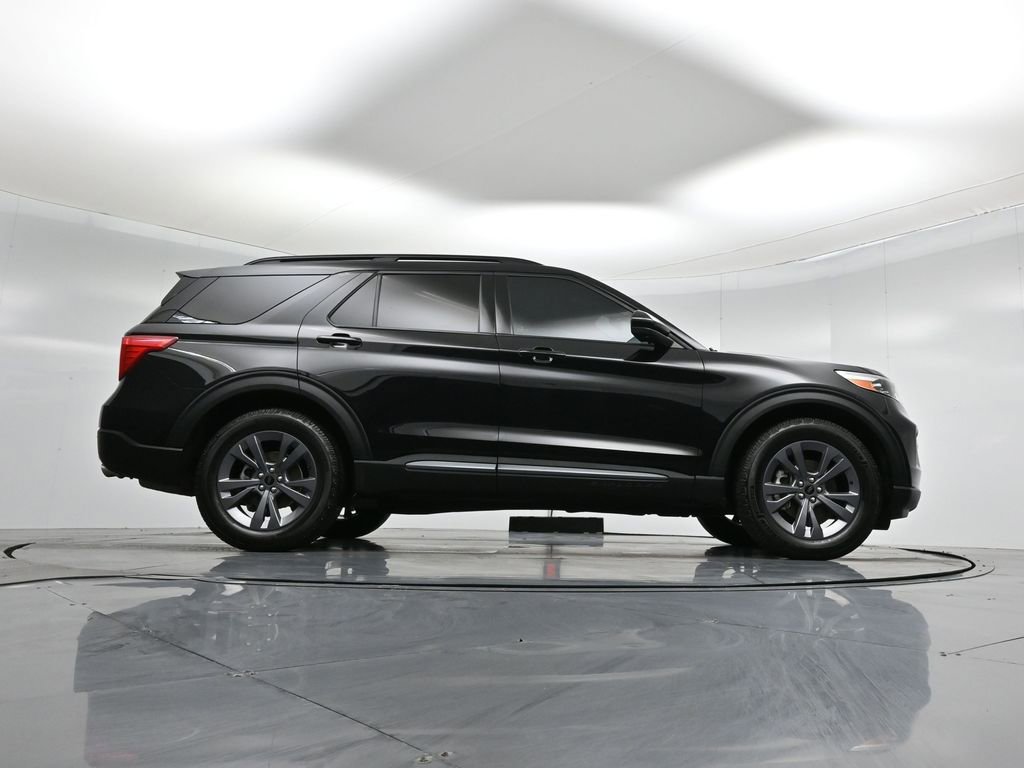 Certified 2023 Ford Explorer XLT w/ Equipment Group 202A image 54