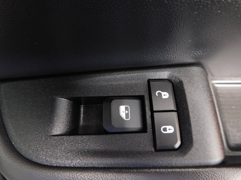 Used 2024 Jeep Grand Cherokee Limited w/ Black Appearance Package AWD/4WD image 36