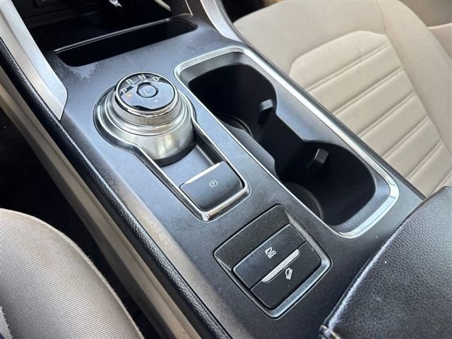 Certified 2020 Ford Fusion SE FWD image 28