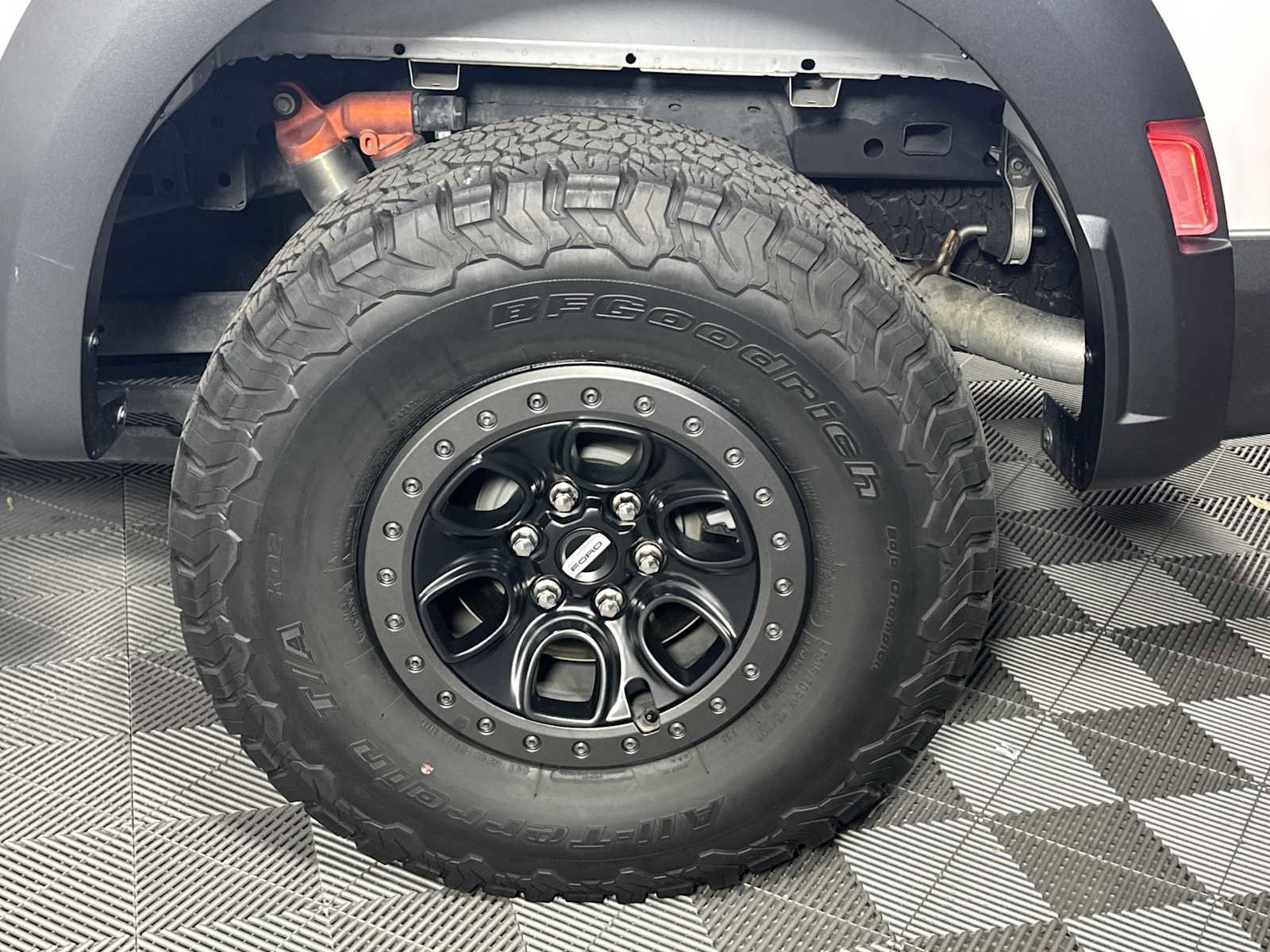 Certified 2022 Ford F150 Raptor w/ Equipment Group 801A High image 18