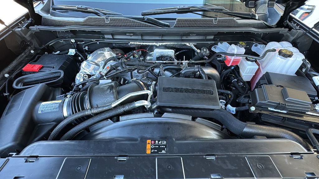 Used 2026 Chevrolet Silverado 2500 ZR2 w/ LPO, Dark Essentials Package image 27