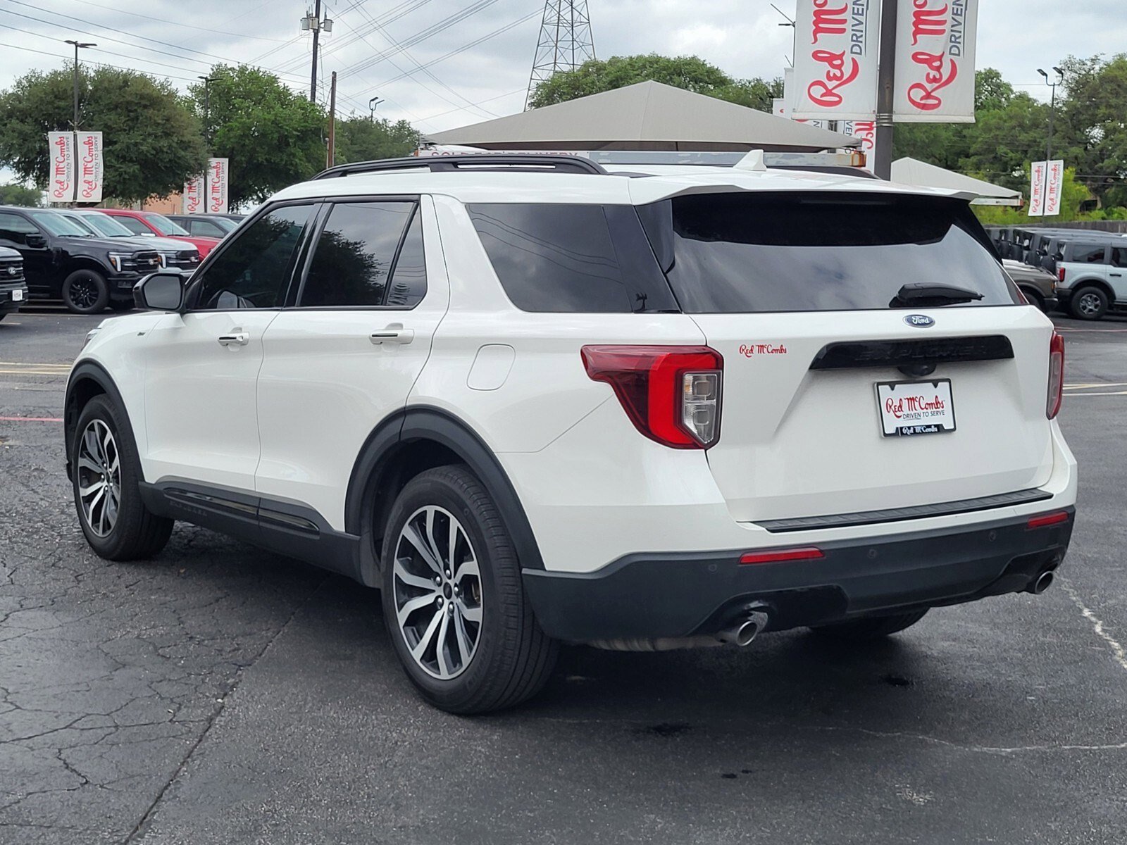 Certified 2023 Ford Explorer ST-Line RWD image 6