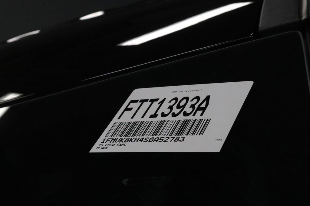 Certified 2025 Ford Explorer ST-Line w/ ST-Line Street Pack image 32