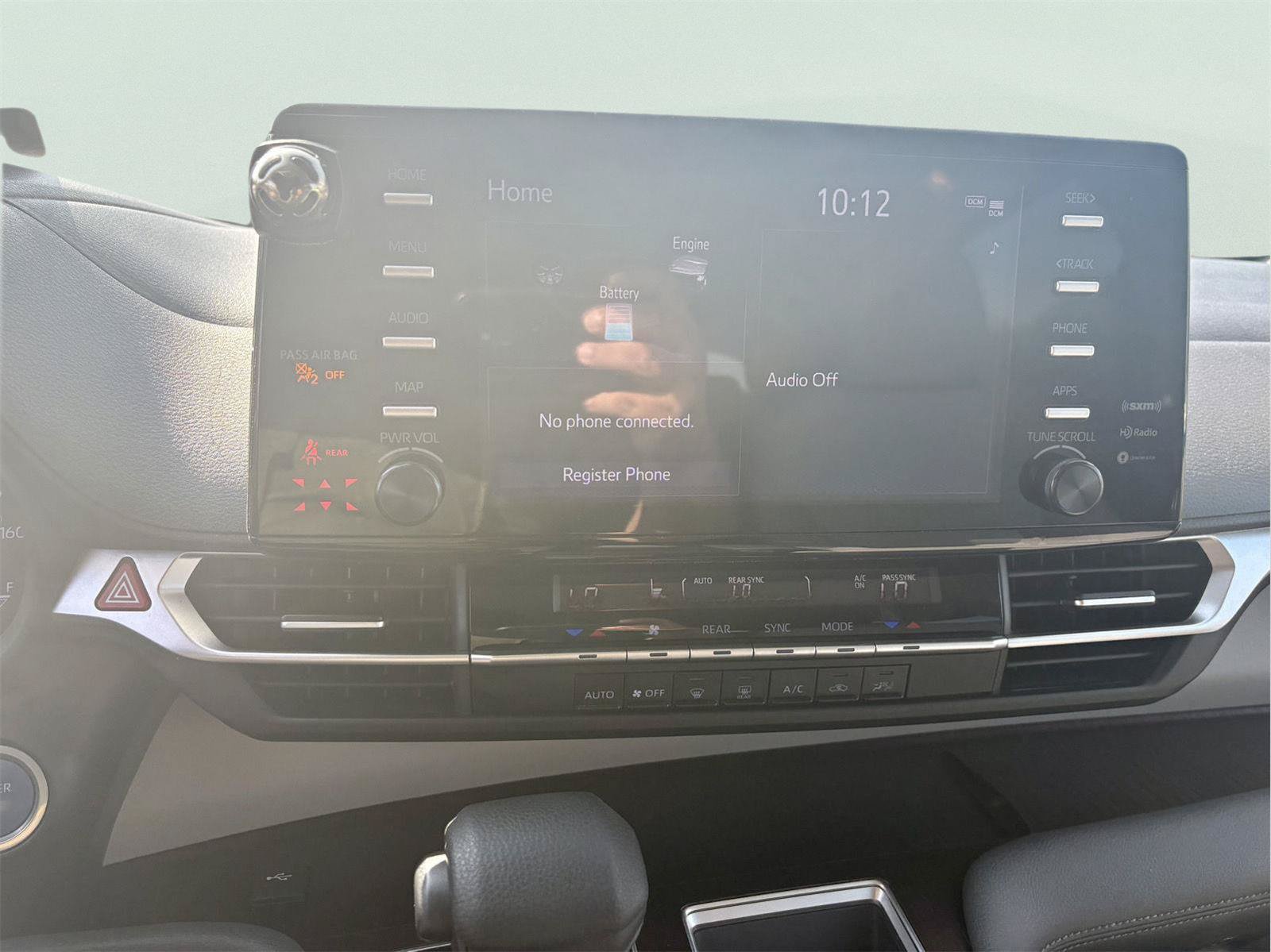 Used 2021 Toyota Sienna LE FWD image 17