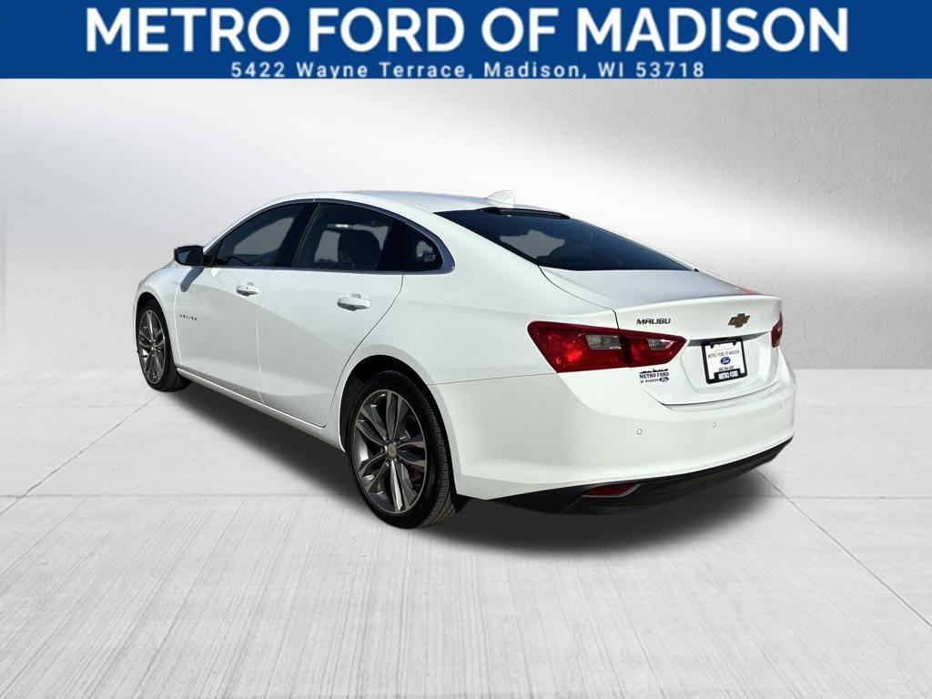 Used 2025 Chevrolet Malibu LT FWD image 3