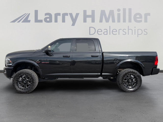 Used 2017 RAM 2500 Big Horn w/ Night Special Edition AWD/4WD image 2