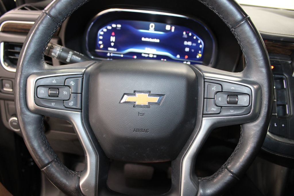 Used 2022 Chevrolet Suburban Premier RWD image 38