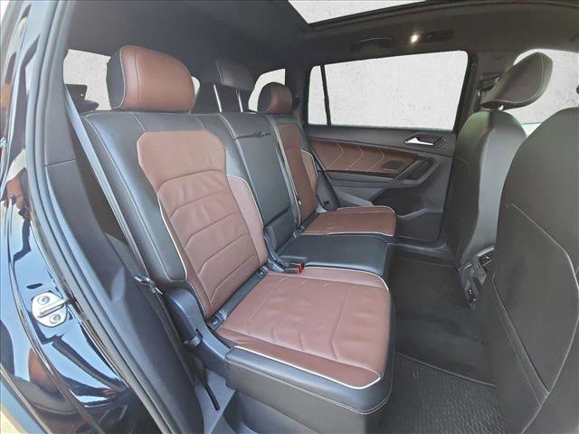 Used 2024 Volkswagen Tiguan SEL R-Line w/ MDO Package, Two-Row AWD/4WD image 20