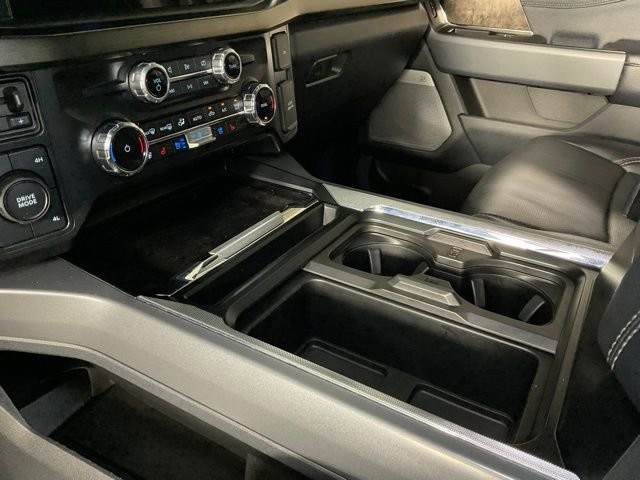 Certified 2024 Ford F250 Lariat w/ Chrome Package image 19