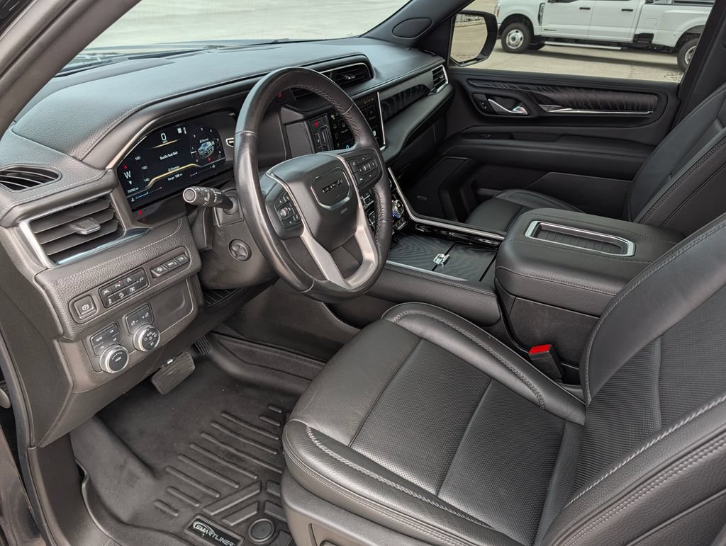 Used 2022 GMC Yukon Denali AWD/4WD image 24