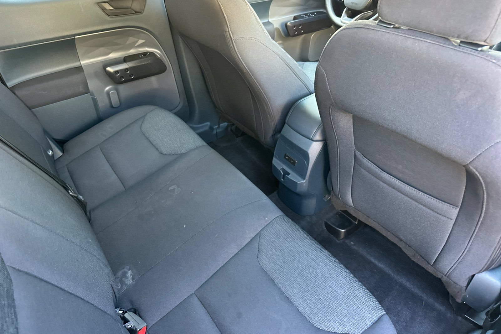 Certified 2025 Ford Maverick XL FWD image 17
