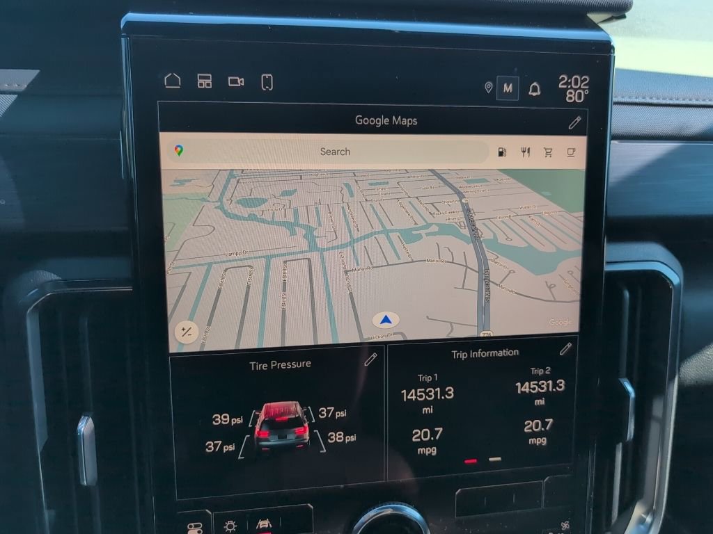 Used 2024 GMC Acadia AT4 w/ Luxury Package image 18