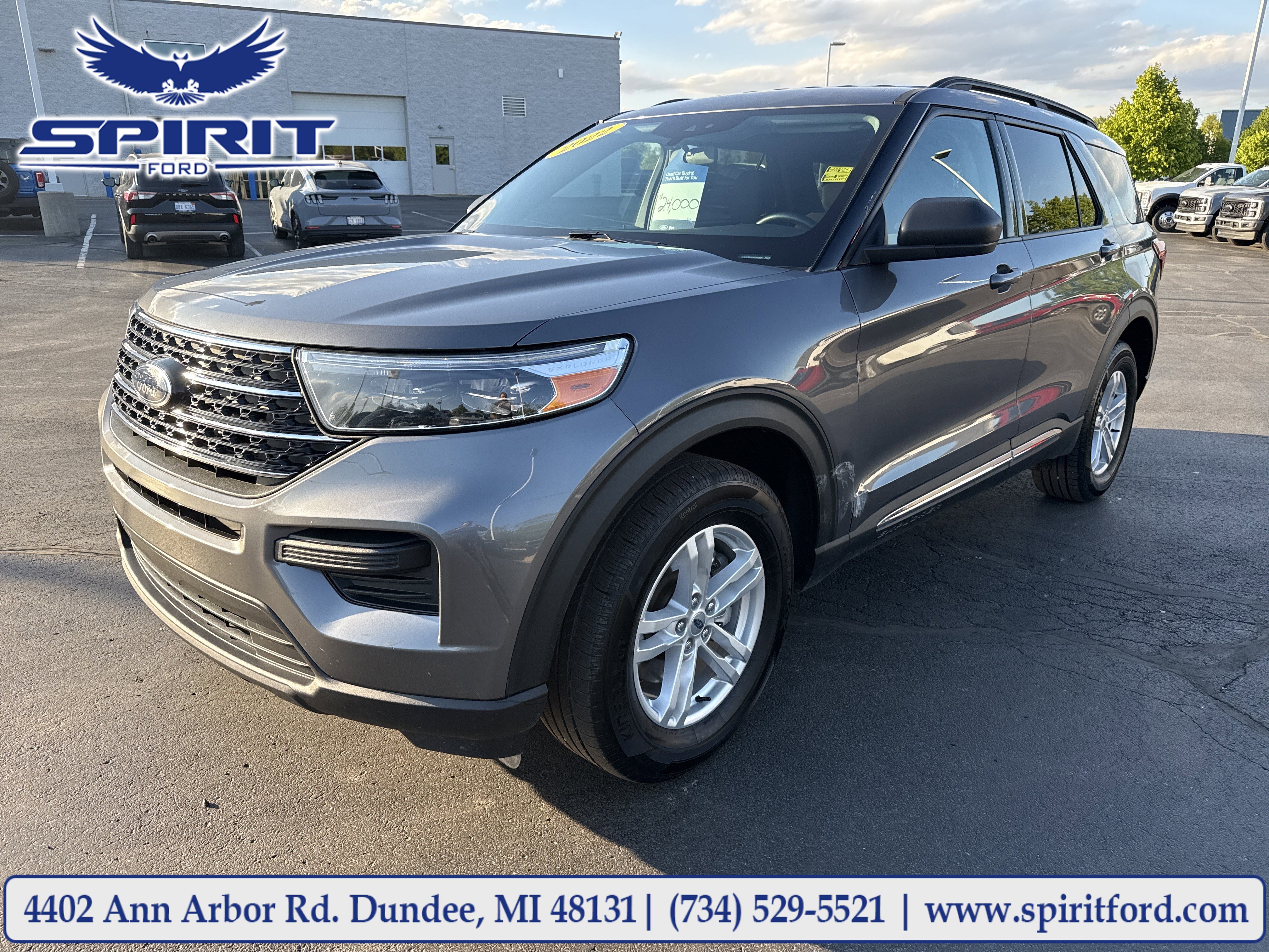 Certified 2022 Ford Explorer XLT w/ Class IV Trailer Tow Package