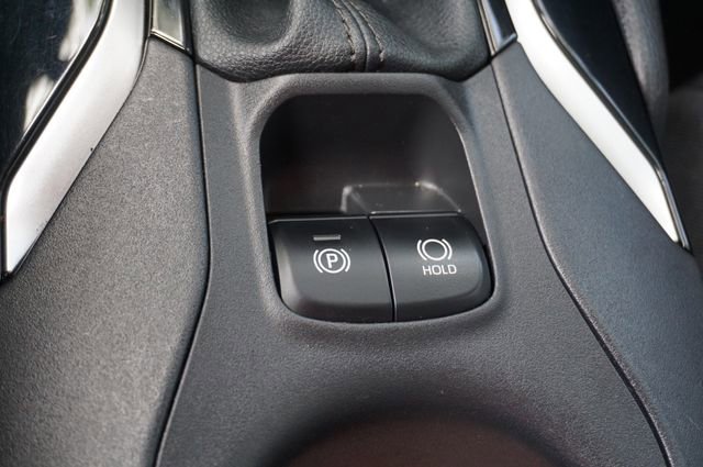 Used 2022 Toyota Corolla Cross LE w/ Moonroof Package FWD image 25
