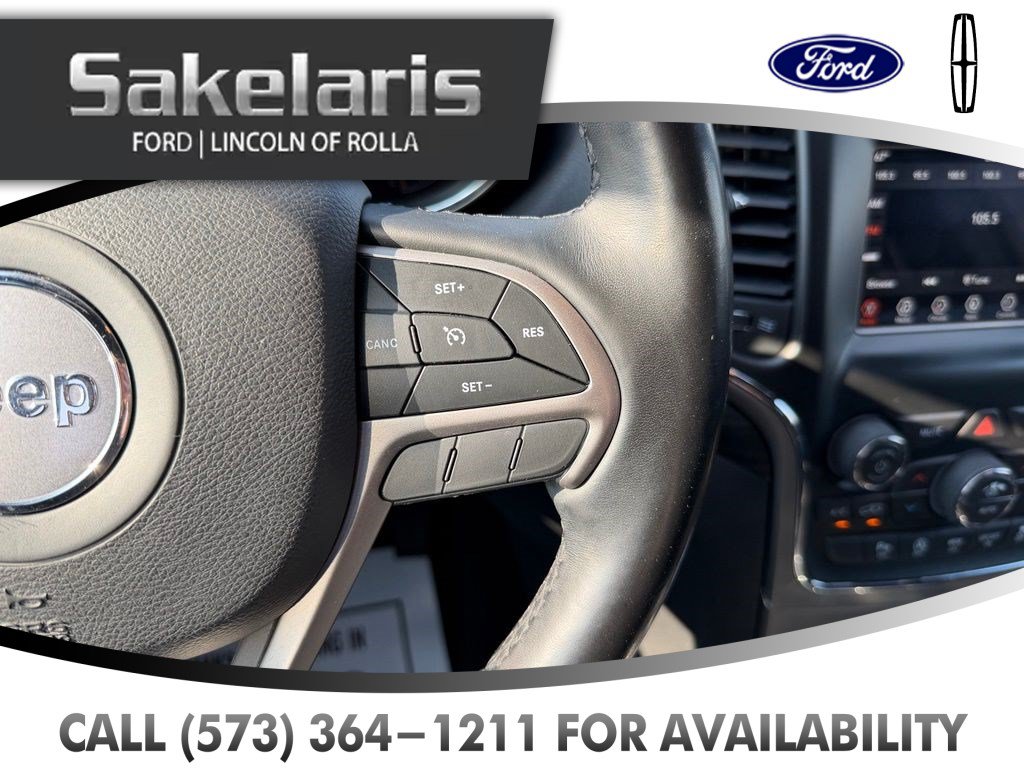 Used 2021 Jeep Grand Cherokee Laredo w/ Security & Convenience Group AWD/4WD image 17