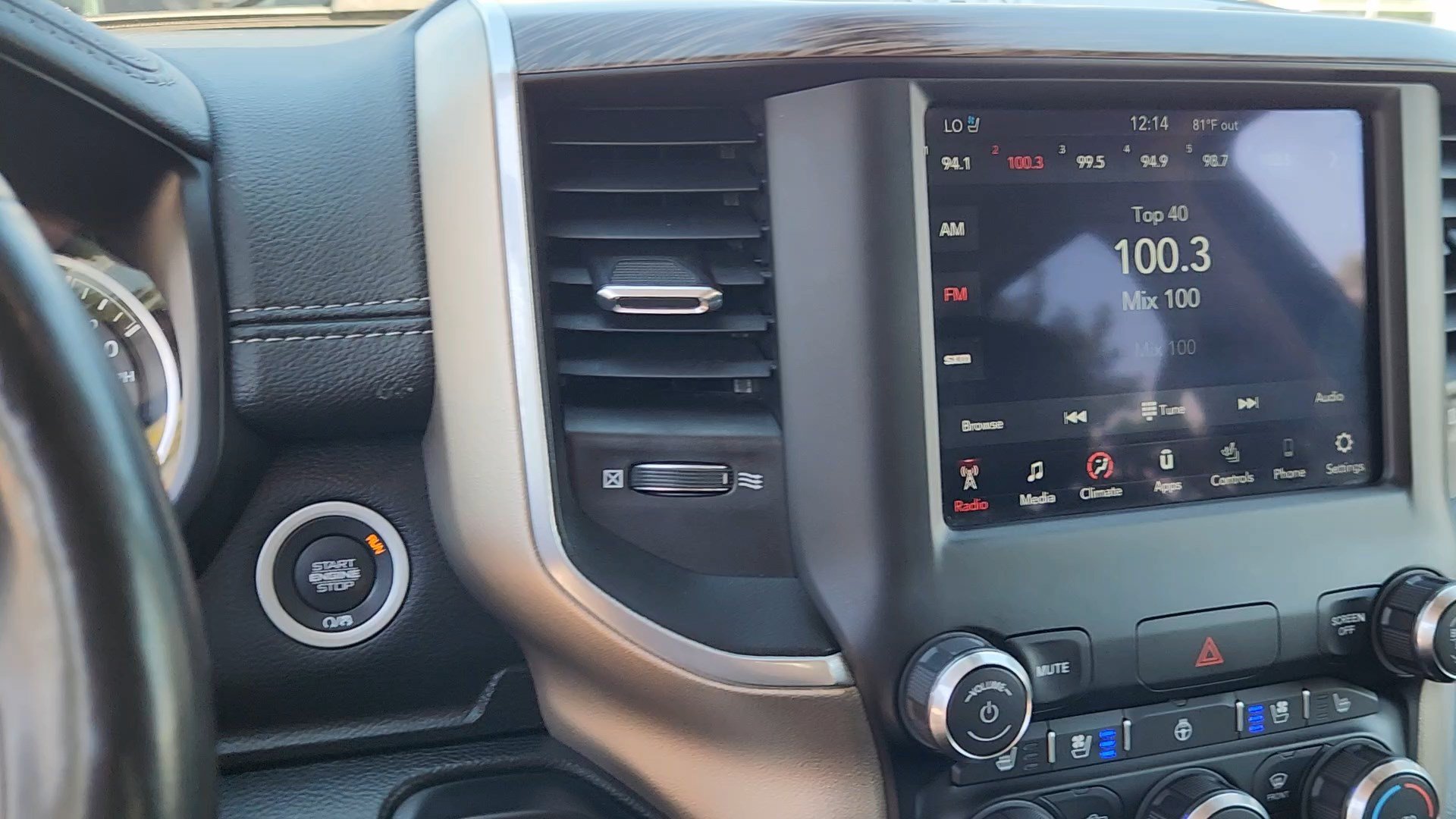 Used 2020 RAM 1500 Laramie AWD/4WD image 37