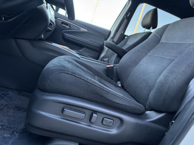 Used 2022 Honda Pilot Sport image 13