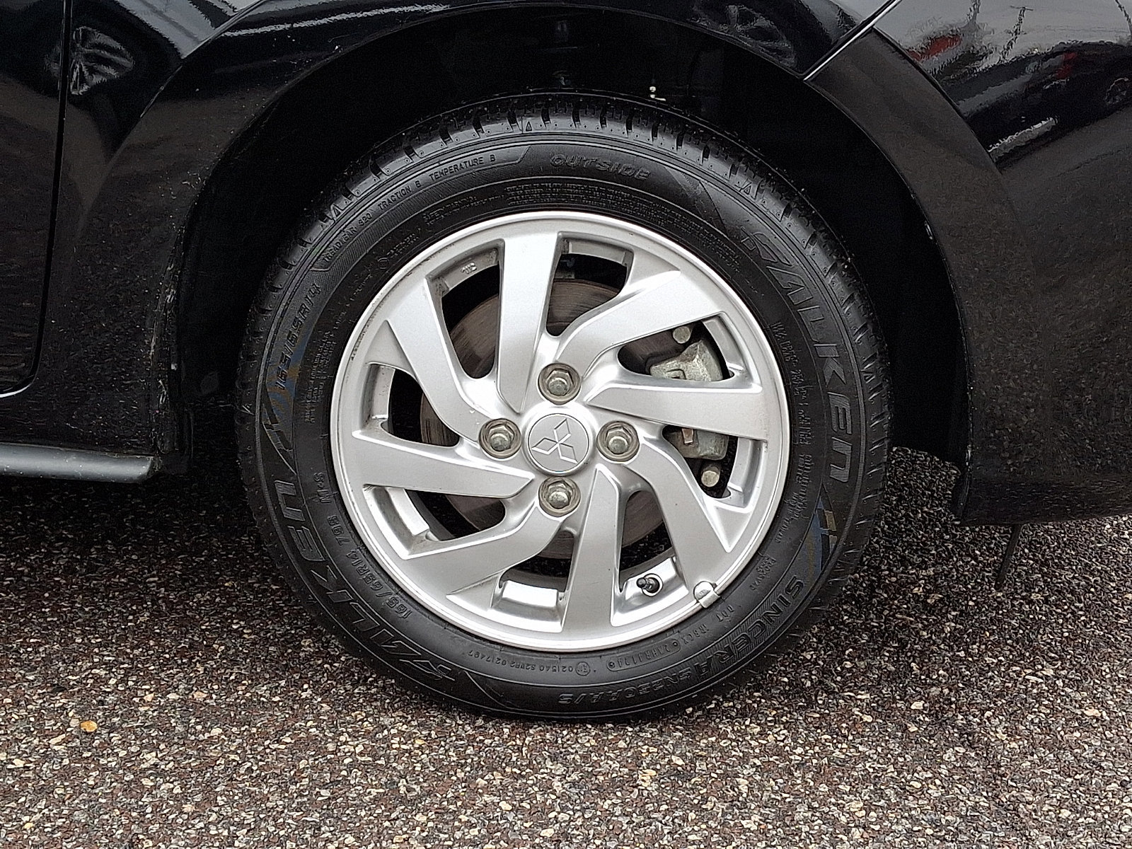 Used 2024 Mitsubishi Mirage ES image 13