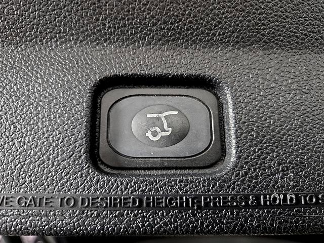Certified 2017 Ford Explorer XLT w/ Equipment Group 202A FWD image 30