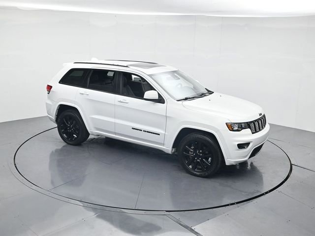 Used 2020 Jeep Grand Cherokee Altitude image 41