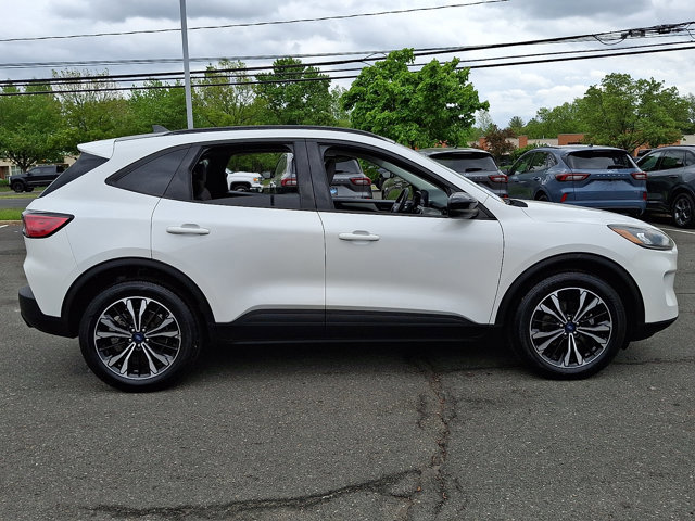 Certified 2022 Ford Escape SE w/ SE Sport Appearance Package AWD/4WD image 12