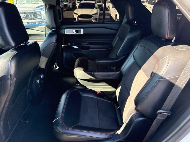 Certified 2023 Ford Explorer ST-Line w/ Class IV Trailer Tow Package AWD/4WD image 13